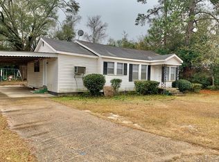 203 W Campbell Ave, Geneva, AL 36340