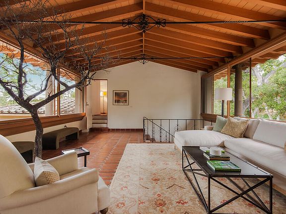 4th image of 405 Toro Canyon Rd