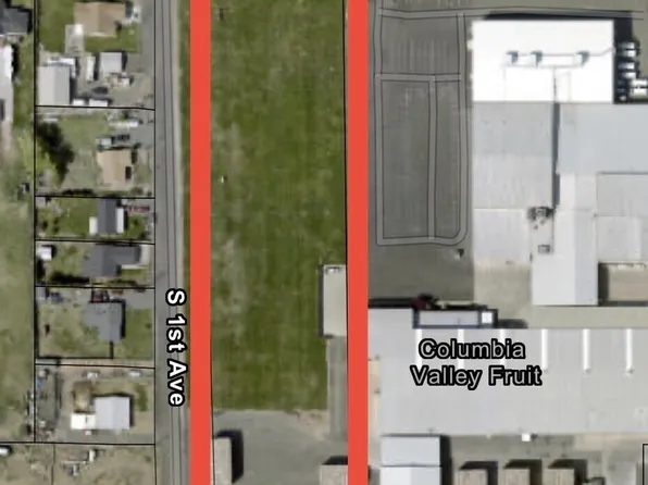 1720 W Ahtanum Road, Yakima, WA 98903