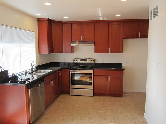 4th image of 2202 Galveston Ave Unit D