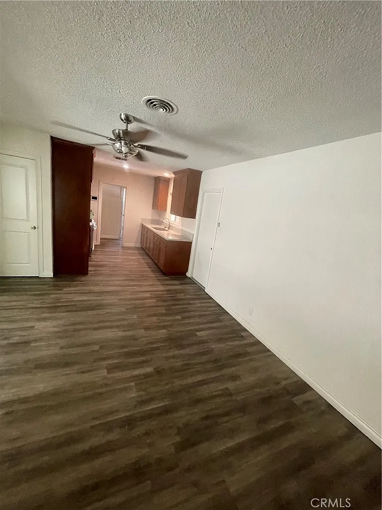 4 bed, 1339 sqft, $3,650 — Photo 4