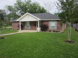1414 N Main St, Jennings, LA 70546