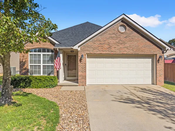 249 Fairgrounds Dr, Lexington, KY 40516