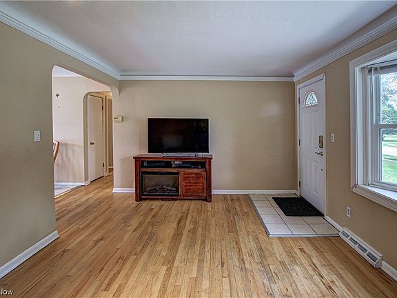 4th image of 3645 Glenbar Dr