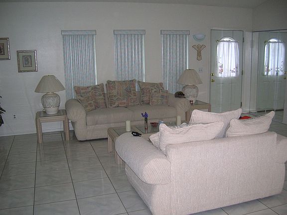 3rd image of 531 Floral Dr