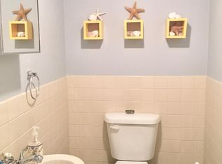 16 Burrill Pl, South Boston, MA 02127