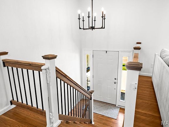 4th image of 407 Fontainebleau