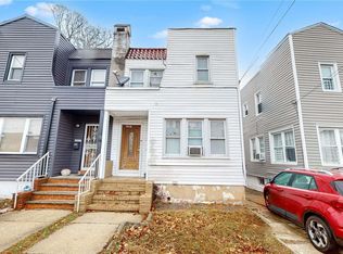 20519 110th Ave, Saint Albans, NY 11412