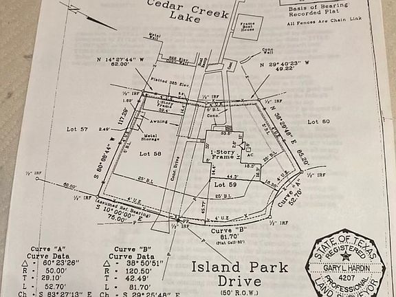 3rd image of 135 Island Park Dr