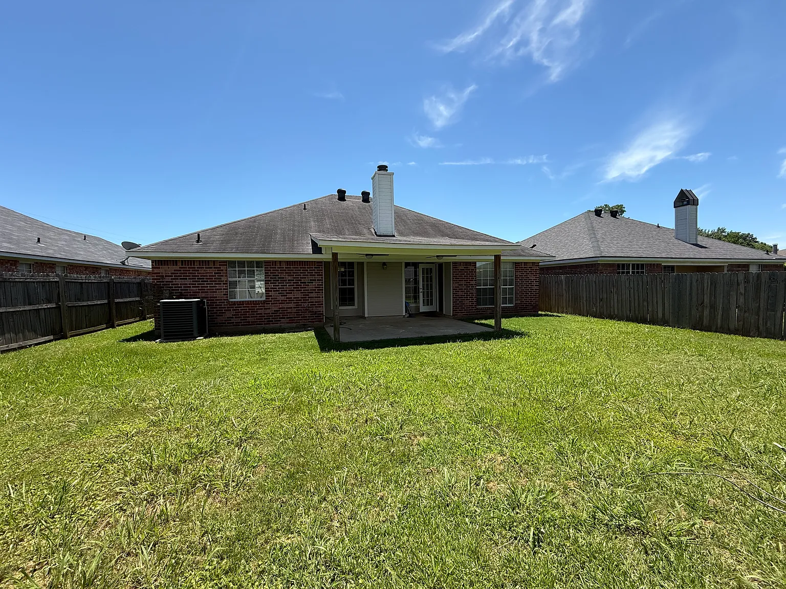3 bed, 1476 sqft, $1,850 — Photo 2