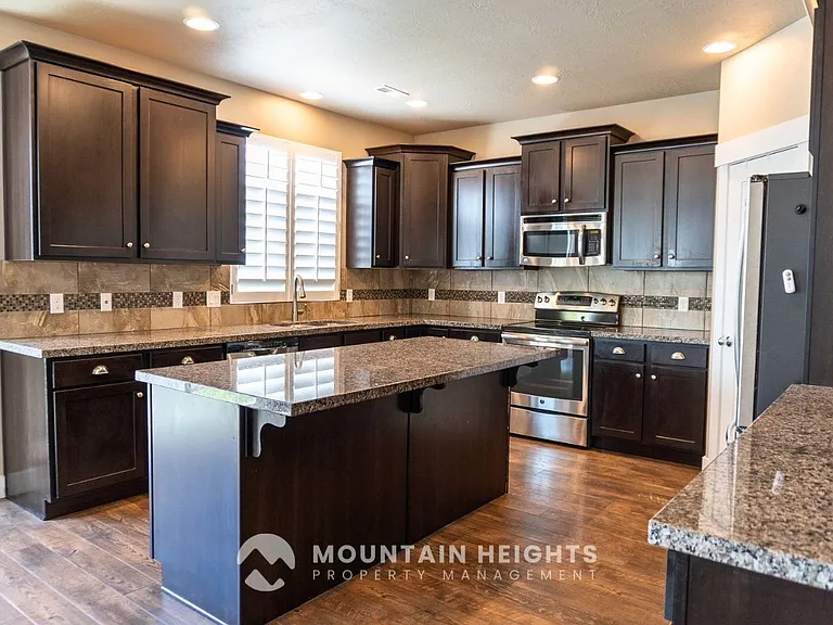 3953 W Sand Lake Dr — Photo 8