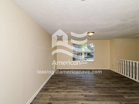 15382_003_wm_-_living_room_13101938.jpg
