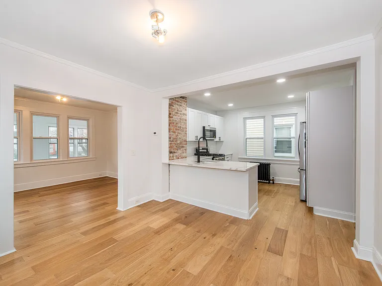 12 Linden Ave #1 — Photo 7