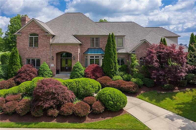 1st image of 8040 Sherwood Dr