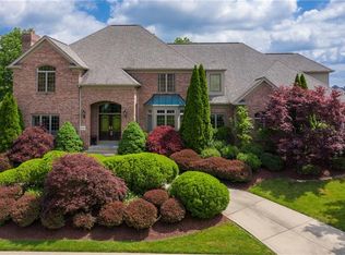 8040 Sherwood Dr, Presto, PA 15142