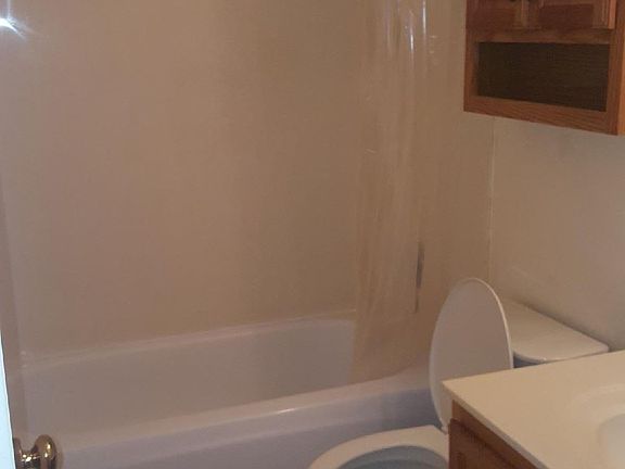3rd image of 1300 Tanglewood Pl NW