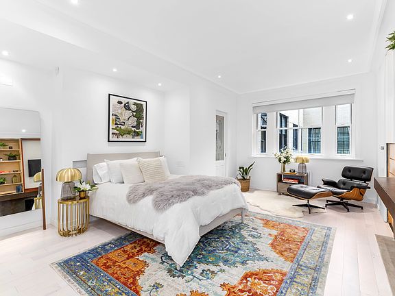 4th image of 50 W 67th St #8GH