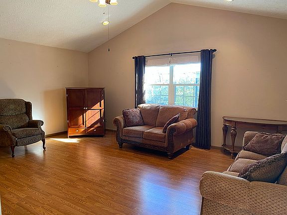 2nd image of 12938 Sabina Rd