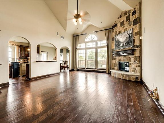4th image of 10408 Chantry Ln