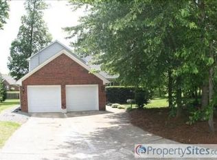 2408 Stratford Oaks Ct, Burlington, NC 27215