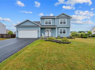 7042 Cattlemans Crossing Rd, Cicero, NY 13039