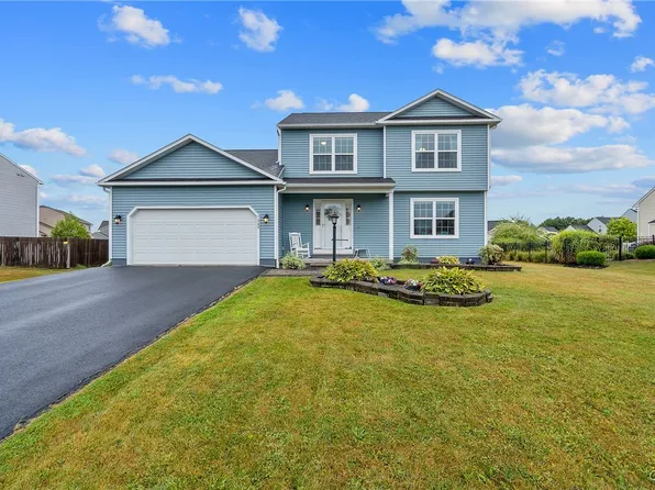 7042 Cattlemans Crossing Rd, Cicero, NY 13039