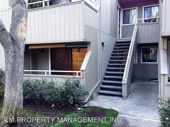 2nd image of 1657 Braddock Ct