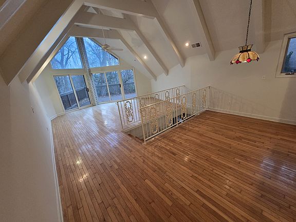 2nd image of 548 River Bend Rd #2