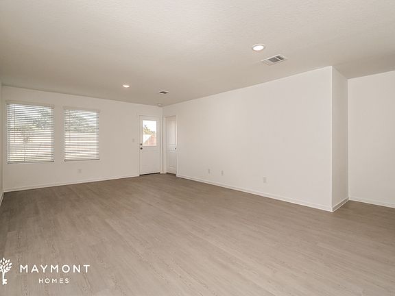 5th image of 606 Layne Overlook