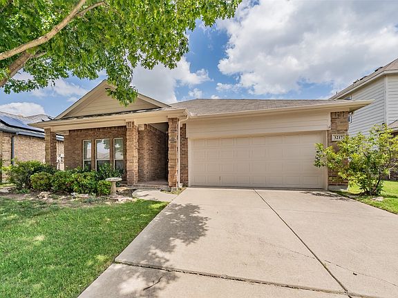 2nd image of 3217 Florian Ln