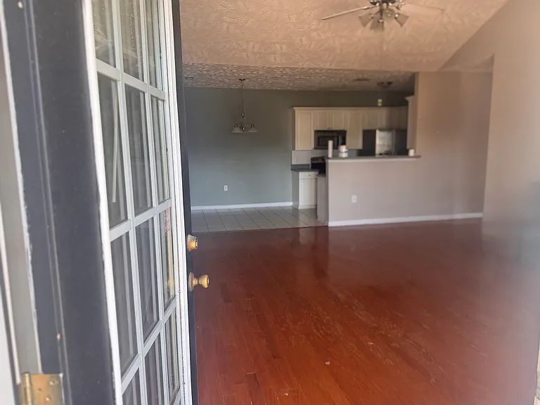 4030 Bardstown Ct #201 — Photo 2