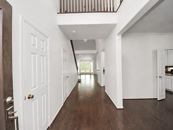 5th image of 20510 Pioneer Bend Ct