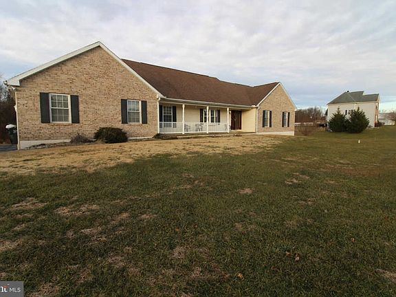 2nd image of 310 Beech Ln