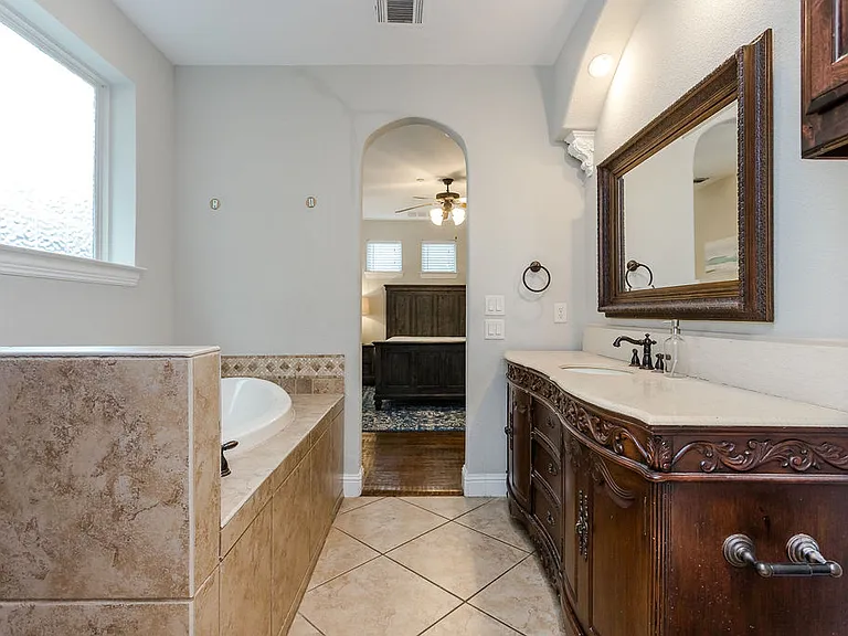 3817 Bowser Ave #C — Photo 5