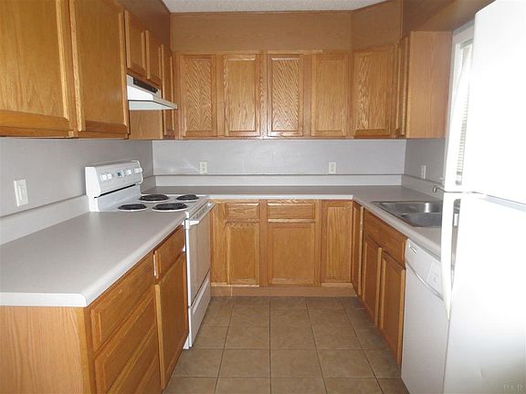 4th image of 101 McClure Dr