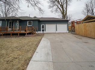 1704 W Charles St, Grand Island, NE 68803