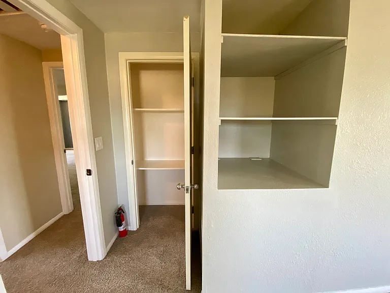 2761 Joan Ln — Photo 49