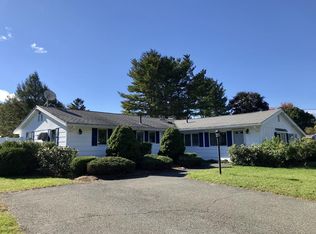 12 Surrey Ln, Peabody, MA 01960