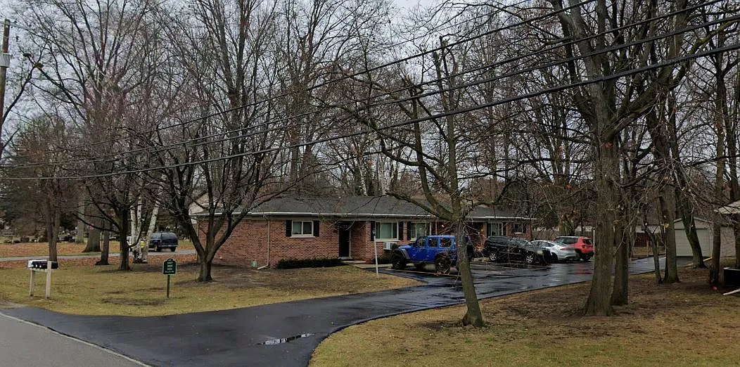 2 bed, 900 sqft, $975 — Photo 1