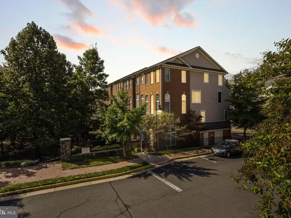 4457 Beacon Grove Cir #B-705b, Fairfax, VA 22033