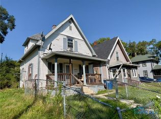 2111 Hawthorne St, Toledo, OH 43606