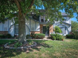 112 NW Lakewood Blvd, Lees Summit, MO 64064