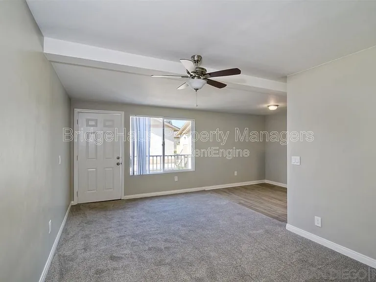 378 Moss St #14 — Photo 2