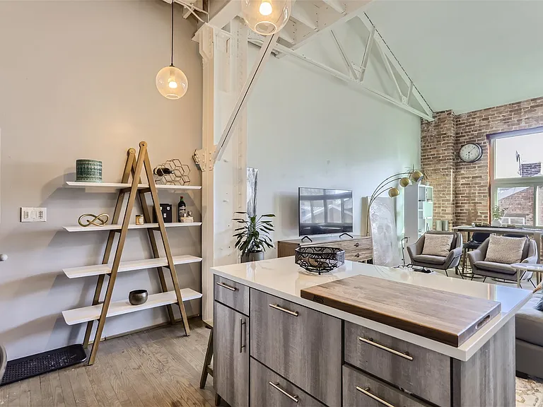 3309 Blake St #202 — Photo 3