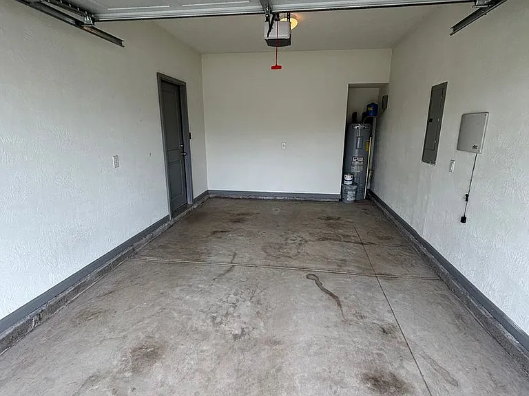 703 Buddy Ct — Photo 25