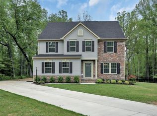 10261 Centralia Station Rd, Chester, VA 23831