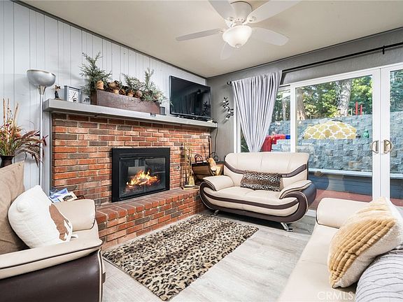 2nd image of 682 Buckingham Sq