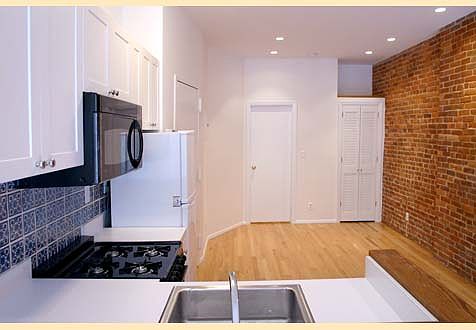 3rd image of 315 E 81st St APT 5FE