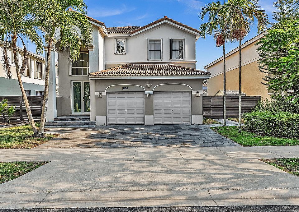 1st image of 11247 NW 47th Ln