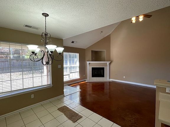 3rd image of 4813 Graham Lake Dr